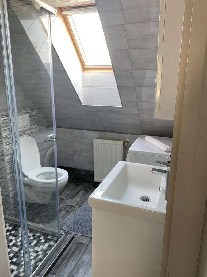 Tamara Apartman Apartment ไฮจ์ดุสโซบอสโล ภายนอก รูปภาพ
